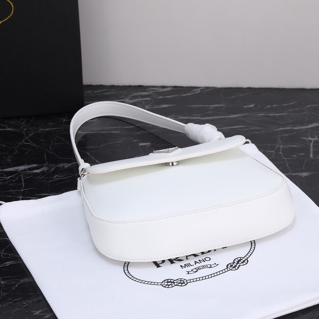 PRA 23 BAG IN BLACK CALFSKIN SILVER HARDWARE